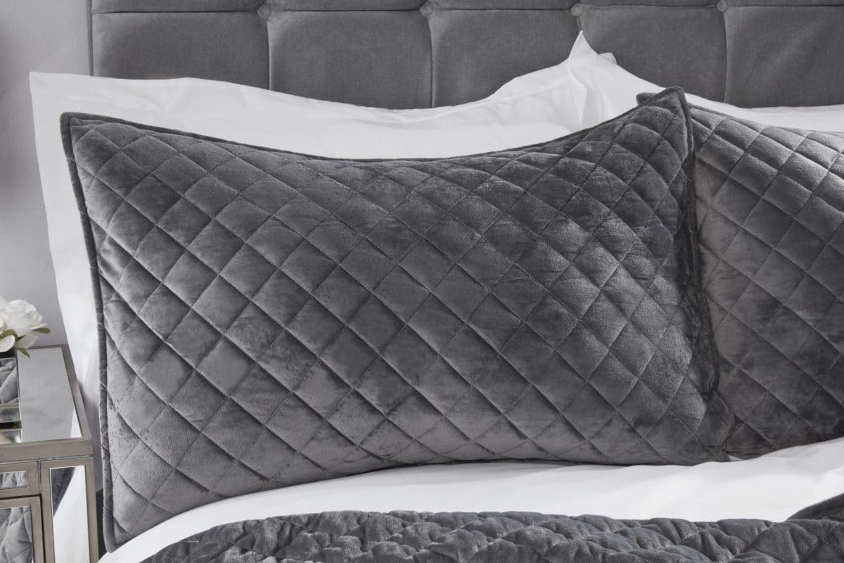 Quilted Soft Touch Velvet Bedspread Set in Silver